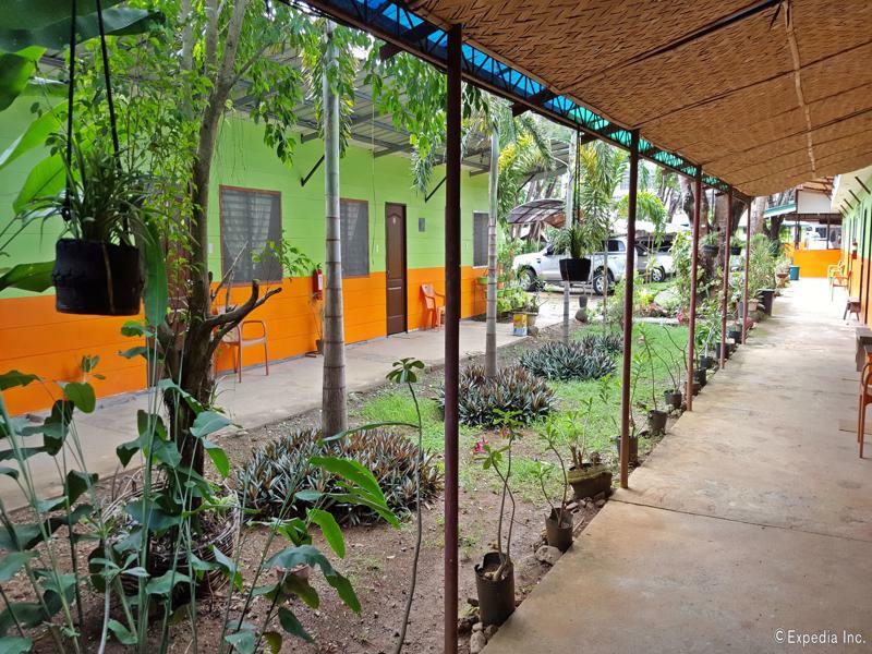 OYO 671 Natua's Cabin Puerto Princesa Exterior foto